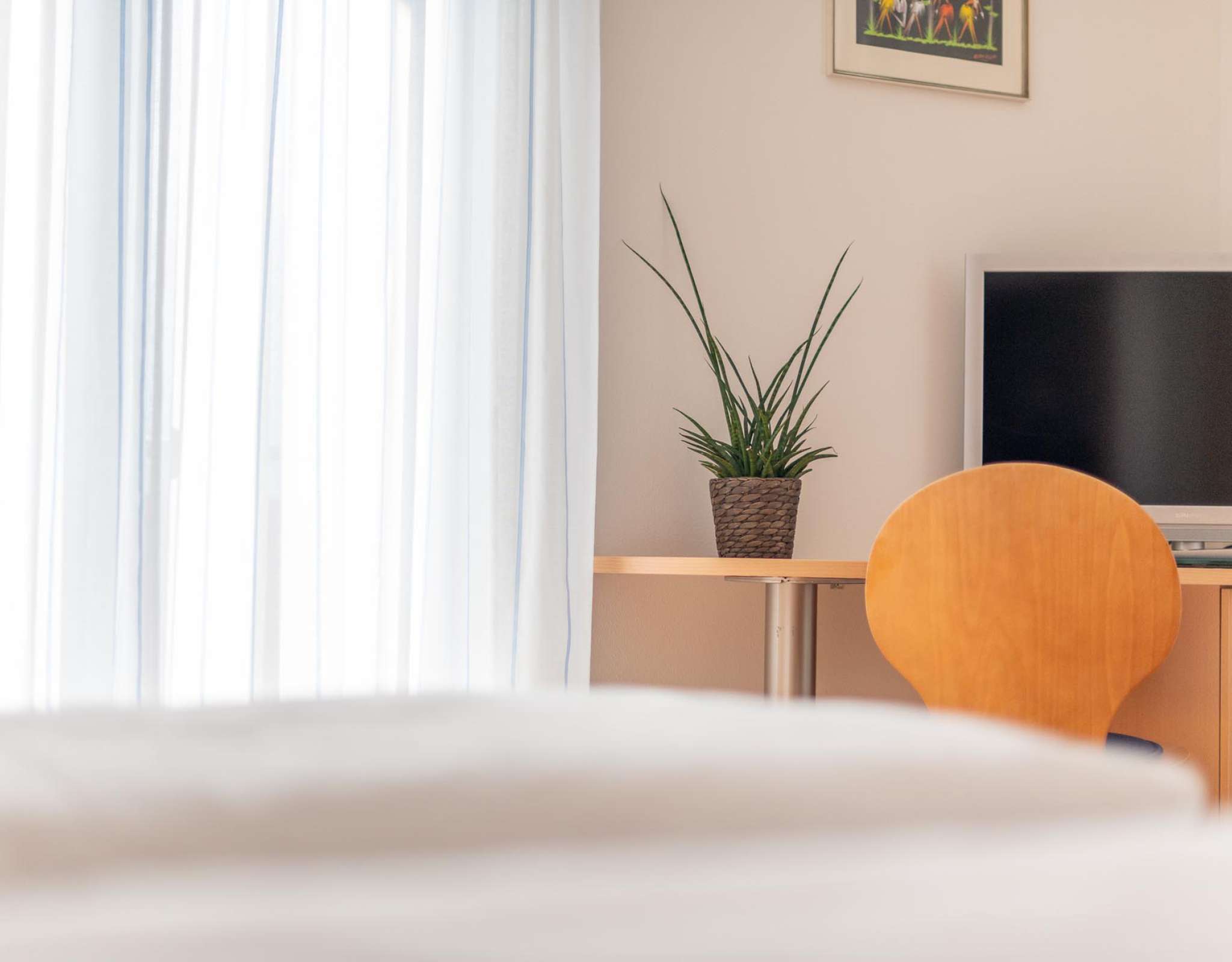 001-20210428-102628-_8502127